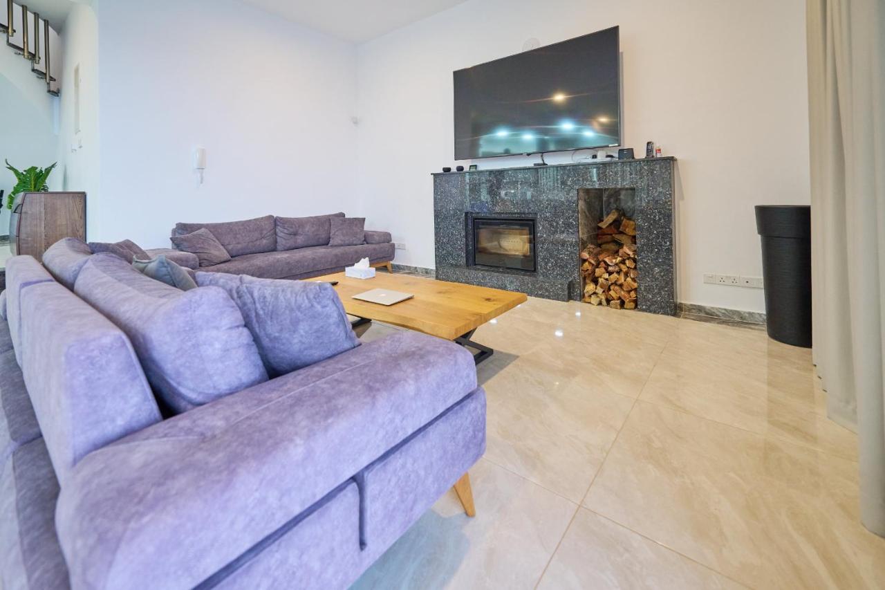 Olymp Luxury Villa D - Luxury Escape With Direct Beach Access And Unique Sunsets Paphos Room photo
