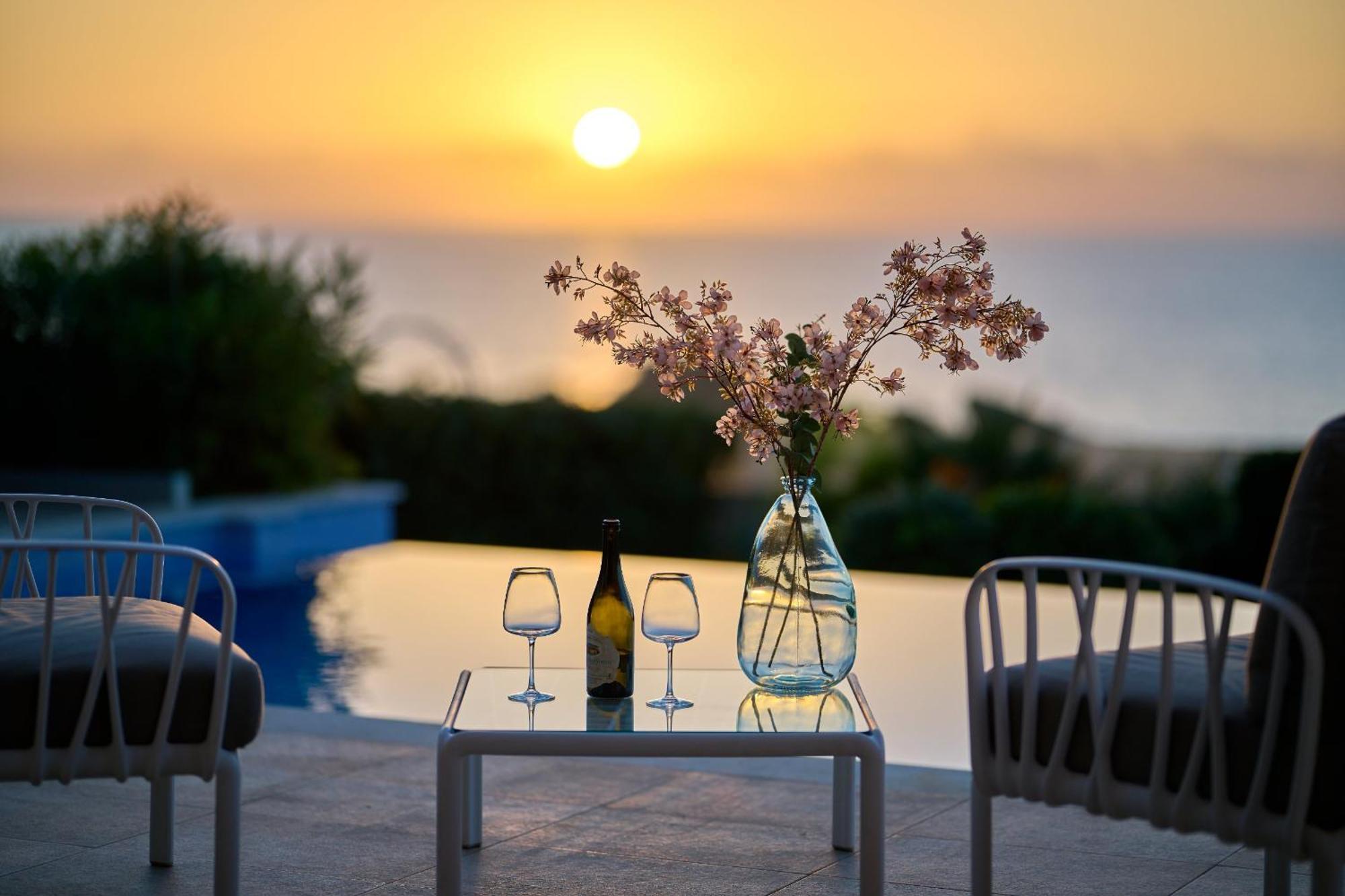 Olymp Luxury Villa D - Luxury Escape With Direct Beach Access And Unique Sunsets Paphos Room photo