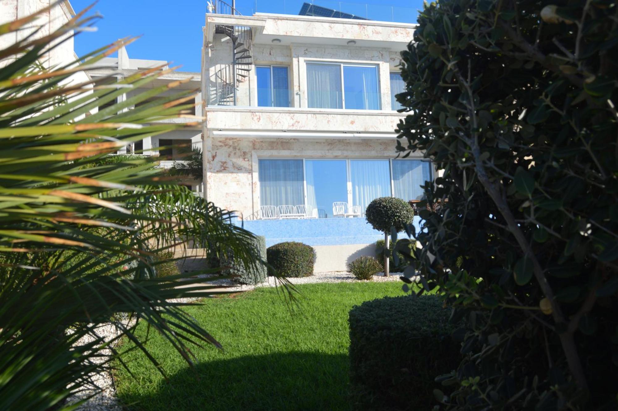 Olymp Luxury Villa D - Luxury Escape With Direct Beach Access And Unique Sunsets Paphos Exterior photo