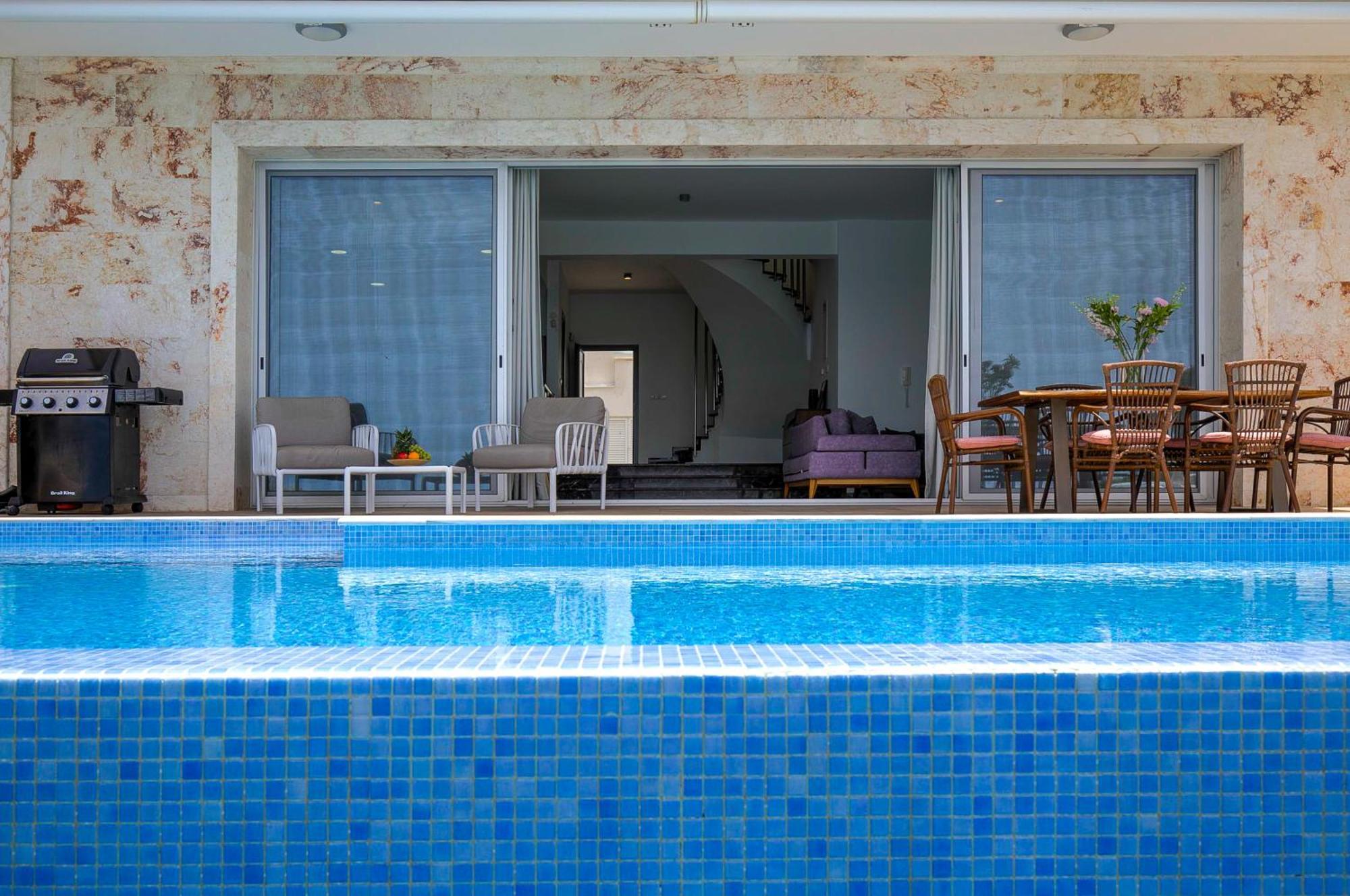 Olymp Luxury Villa D - Luxury Escape With Direct Beach Access And Unique Sunsets Paphos Exterior photo