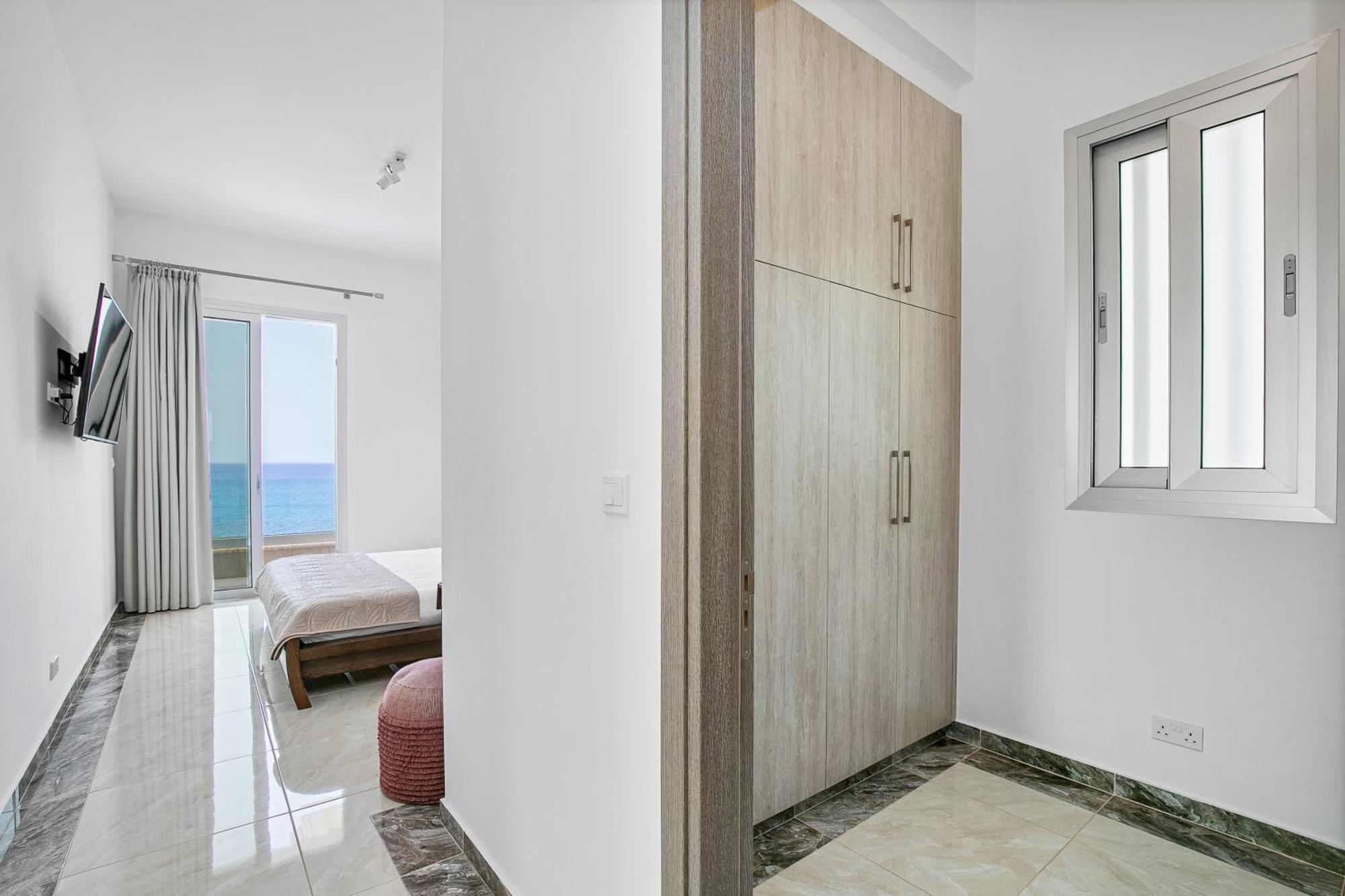 Olymp Luxury Villa D - Luxury Escape With Direct Beach Access And Unique Sunsets Paphos Exterior photo